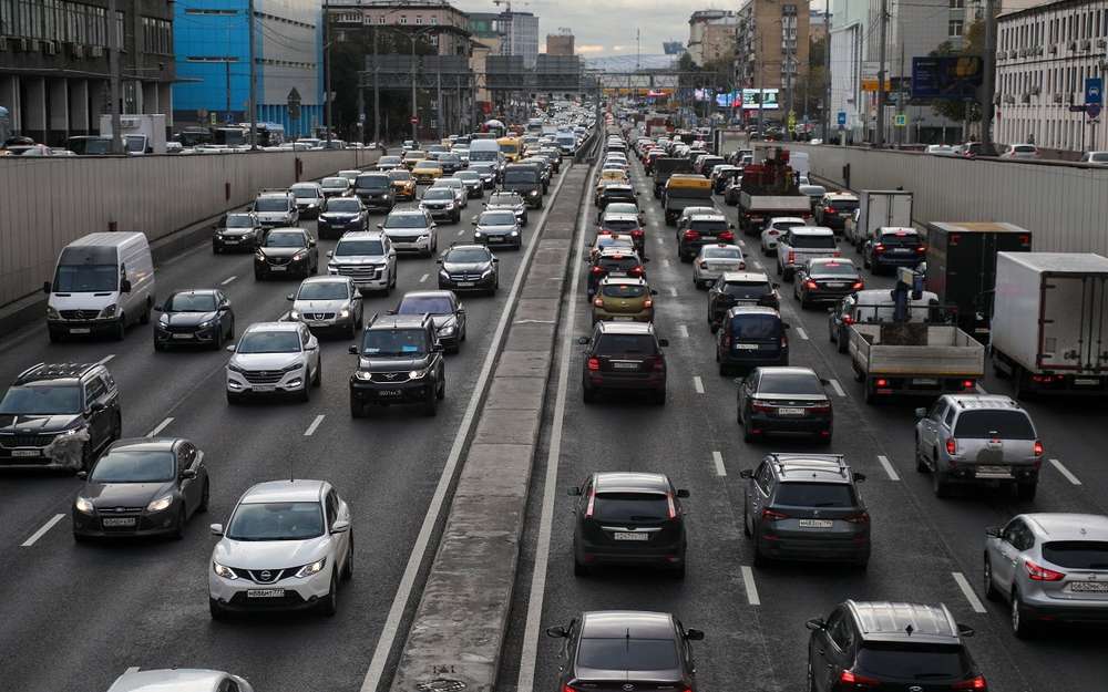 Как за счет платных дорог победить пробки на дорогах - нестандартное мнение