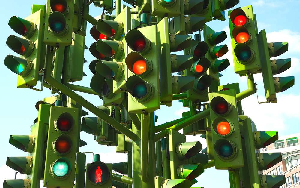 Новый эксперимент над водителями: вы не узнаете светофоры и перекрестки!