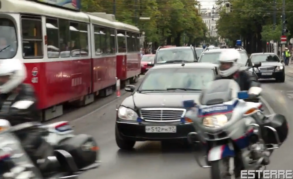Видео проезда кортежа Путина по Вене удивило россиян