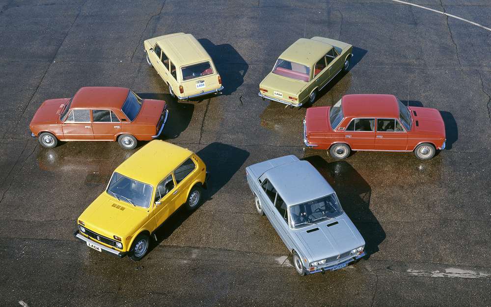 Гамма моделей ВАЗ середины 1970-х.