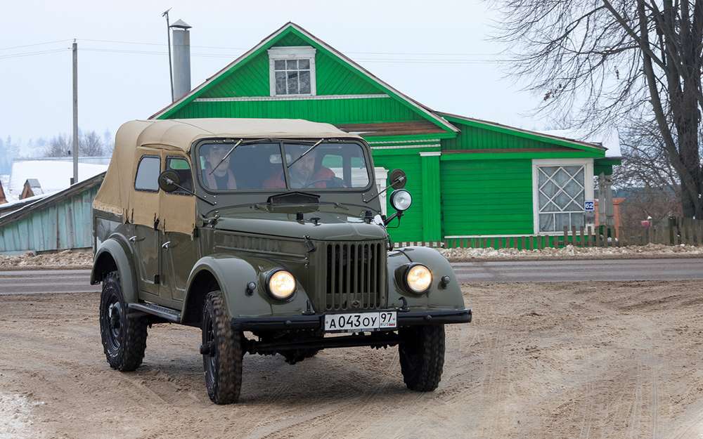 Поздний ГАЗ‑69А производства Ульяновского автозавода.