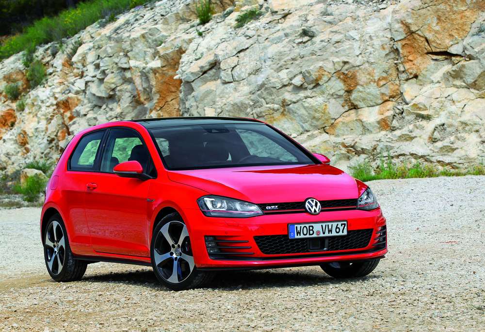 Volkswagen Golf R и GTI: тонкая красная линия