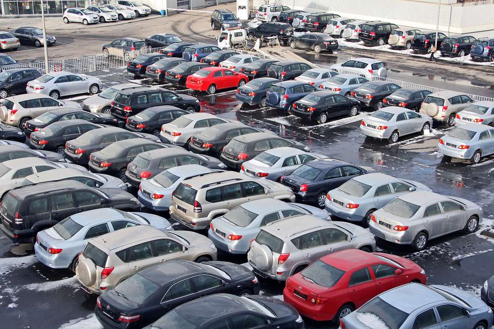 Продажи автомобилей с пробегом пошли на снижение
