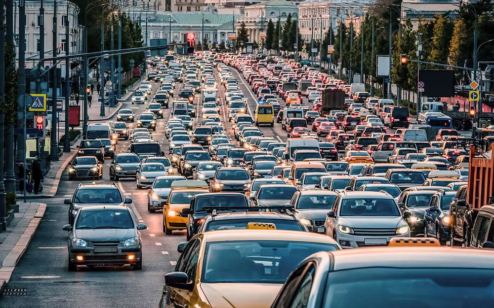 Сколько в России автомобилей? Самые свежие данные 2023
